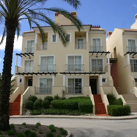 House With 4 Bedrooms, With Pool Access, Enclosed Garden And Wifi - 5