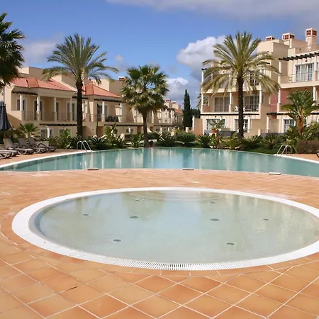 House With 4 Bedrooms, With Pool Access, Enclosed Garden And Wifi - 5 Vilamoura